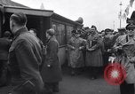 Image des prisonniers de guerre Royaume-Uni, 1943, de la seconde 43 séquences d'archives historiques vidéo 65675024681