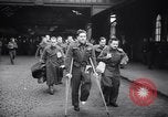 Image des prisonniers de guerre Royaume-Uni, 1943, de la seconde 51 séquences d'archives historiques vidéo 65675024681