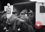 Image des prisonniers de guerre Royaume-Uni, 1943, de la seconde 59 séquences d'archives historiques vidéo 65675024681