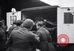 Image des prisonniers de guerre Royaume-Uni, 1943, de la seconde 61 séquences d'archives historiques vidéo 65675024681