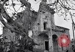 Image Catholic grâce indiquant le jour Capua Italie, 1943, de la seconde 19 séquences d'archives historiques vidéo 65675024683