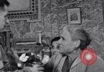 Image Catholic grâce indiquant le jour Capua Italie, 1943, de la seconde 26 séquences d'archives historiques vidéo 65675024683