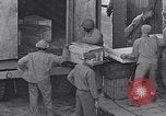 Image thanksgiving dindes Capua Italie, 1943, de la seconde 30 séquences d'archives historiques vidéo 65675024684