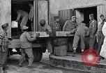 Image thanksgiving dindes Capua Italie, 1943, de la seconde 36 séquences d'archives historiques vidéo 65675024684