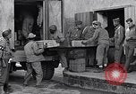 Image thanksgiving dindes Capua Italie, 1943, de la seconde 37 séquences d'archives historiques vidéo 65675024684