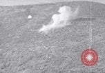 Image position pistolet Mignano Italie, 1943, de la seconde 1 séquences d'archives historiques vidéo 65675024686