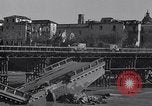Image bombe pont naufragé Capua Italie, 1943, de la seconde 5 séquences d'archives historiques vidéo 65675024687