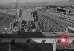 Image bombe pont naufragé Capua Italie, 1943, de la seconde 23 séquences d'archives historiques vidéo 65675024687