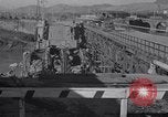 Image bombe pont naufragé Capua Italie, 1943, de la seconde 28 séquences d'archives historiques vidéo 65675024687