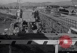 Image bombe pont naufragé Capua Italie, 1943, de la seconde 33 séquences d'archives historiques vidéo 65675024687