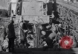 Image bombe pont naufragé Capua Italie, 1943, de la seconde 53 séquences d'archives historiques vidéo 65675024687
