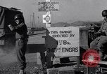 Image bombe pont naufragé Capua Italie, 1943, de la seconde 58 séquences d'archives historiques vidéo 65675024687