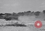 Image tracteur moyen Aberdeen Proving Ground Maryland USA, 1943, de la seconde 14 séquences d'archives historiques vidéo 65675024692