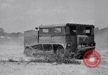 Image tracteur moyen Aberdeen Proving Ground Maryland USA, 1943, de la seconde 23 séquences d'archives historiques vidéo 65675024692