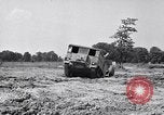 Image tracteur moyen Aberdeen Proving Ground Maryland USA, 1943, de la seconde 42 séquences d'archives historiques vidéo 65675024692