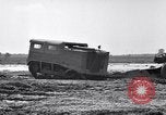 Image tracteur moyen Aberdeen Proving Ground Maryland USA, 1943, de la seconde 57 séquences d'archives historiques vidéo 65675024692