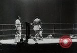 Image Sugar Ray Robinson Paris France, 1950, de la seconde 9 séquences d'archives historiques vidéo 65675024700