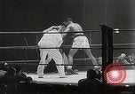 Image Sugar Ray Robinson Paris France, 1950, de la seconde 24 séquences d'archives historiques vidéo 65675024700