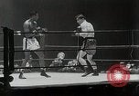 Image Sugar Ray Robinson Paris France, 1950, de la seconde 44 séquences d'archives historiques vidéo 65675024700
