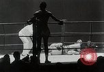 Image Sugar Ray Robinson Paris France, 1950, de la seconde 50 séquences d'archives historiques vidéo 65675024700