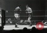 Image Sugar Ray Robinson Paris France, 1950, de la seconde 59 séquences d'archives historiques vidéo 65675024700