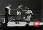 Image Sugar Ray Robinson Paris France, 1950, de la seconde 61 séquences d'archives historiques vidéo 65675024700