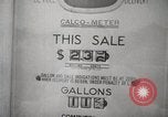 Immagine di Il razionamento di benzina sollevato dopo la seconda guerra mondiale United States USA, 1945, secondo 12 filmato di repertorio 65675024702