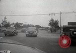 Immagine di Il razionamento di benzina sollevato dopo la seconda guerra mondiale United States USA, 1945, secondo 27 filmato di repertorio 65675024702