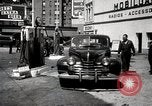 Immagine di Il razionamento di benzina sollevato dopo la seconda guerra mondiale United States USA, 1945, secondo 30 filmato di repertorio 65675024702
