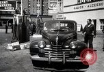 Immagine di Il razionamento di benzina sollevato dopo la seconda guerra mondiale United States USA, 1945, secondo 32 filmato di repertorio 65675024702