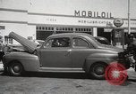 Immagine di Il razionamento di benzina sollevato dopo la seconda guerra mondiale United States USA, 1945, secondo 51 filmato di repertorio 65675024702