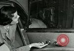 Immagine di Lincoln-Mercury automobile con alimentazione di windows New York United States USA, 1949, secondo 12 filmato di repertorio 65675024706