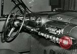 Immagine di Lincoln-Mercury cruscotto di automobile New York City USA, 1949, secondo 12 filmato di repertorio 65675024708