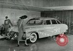 Immagine di Lincoln-Mercury cruscotto di automobile New York City USA, 1949, secondo 14 filmato di repertorio 65675024708