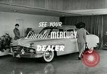 Immagine di Lincoln-Mercury cruscotto di automobile New York City USA, 1949, secondo 17 filmato di repertorio 65675024708