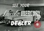 Immagine di Lincoln-Mercury cruscotto di automobile New York City USA, 1949, secondo 18 filmato di repertorio 65675024708