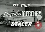 Immagine di Lincoln-Mercury cruscotto di automobile New York City USA, 1949, secondo 19 filmato di repertorio 65675024708