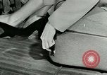 Immagine di Lincoln-Mercury con sedili a regolazione elettrica New York United States USA, 1949, secondo 12 filmato di repertorio 65675024710