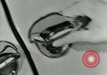 Immagine di Stato del sud Parkway in Lincoln annunci di mercurio New York United States USA, 1949, secondo 13 filmato di repertorio 65675024711