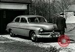 Immagine di Famiglia mostra Lincoln-Mercury auto Long Island New York USA, 1949, secondo 7 filmato di repertorio 65675024712
