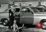 Immagine di Famiglia mostra Lincoln-Mercury auto Long Island New York USA, 1949, secondo 23 filmato di repertorio 65675024712