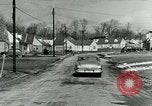 Immagine di Famiglia mostra Lincoln-Mercury auto Long Island New York USA, 1949, secondo 53 filmato di repertorio 65675024712