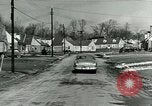 Immagine di Famiglia mostra Lincoln-Mercury auto Long Island New York USA, 1949, secondo 54 filmato di repertorio 65675024712