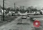 Immagine di Famiglia mostra Lincoln-Mercury auto Long Island New York USA, 1949, secondo 57 filmato di repertorio 65675024712