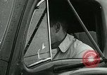 Immagine di Vittima di abuso di droga United States USA, 1966, secondo 16 filmato di repertorio 65675024719