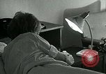 Immagine di Il sovradosaggio di farmaco United States USA, 1966, secondo 22 filmato di repertorio 65675024720