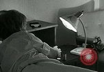 Immagine di Il sovradosaggio di farmaco United States USA, 1966, secondo 28 filmato di repertorio 65675024720