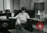 Immagine di L'abuso di droga United States USA, 1966, secondo 15 filmato di repertorio 65675024721