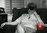 Immagine di L'abuso di droga United States USA, 1966, secondo 33 filmato di repertorio 65675024721
