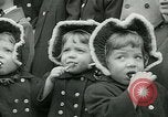Image triplés Palisades New Jersey USA, 1951, de la seconde 9 séquences d'archives historiques vidéo 65675024729